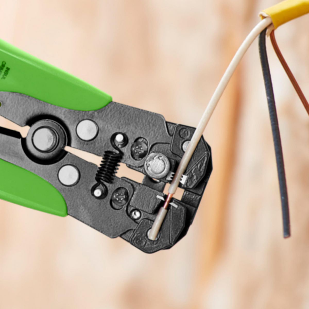 8 in. Self-Adjusting Wire Stripper C805477