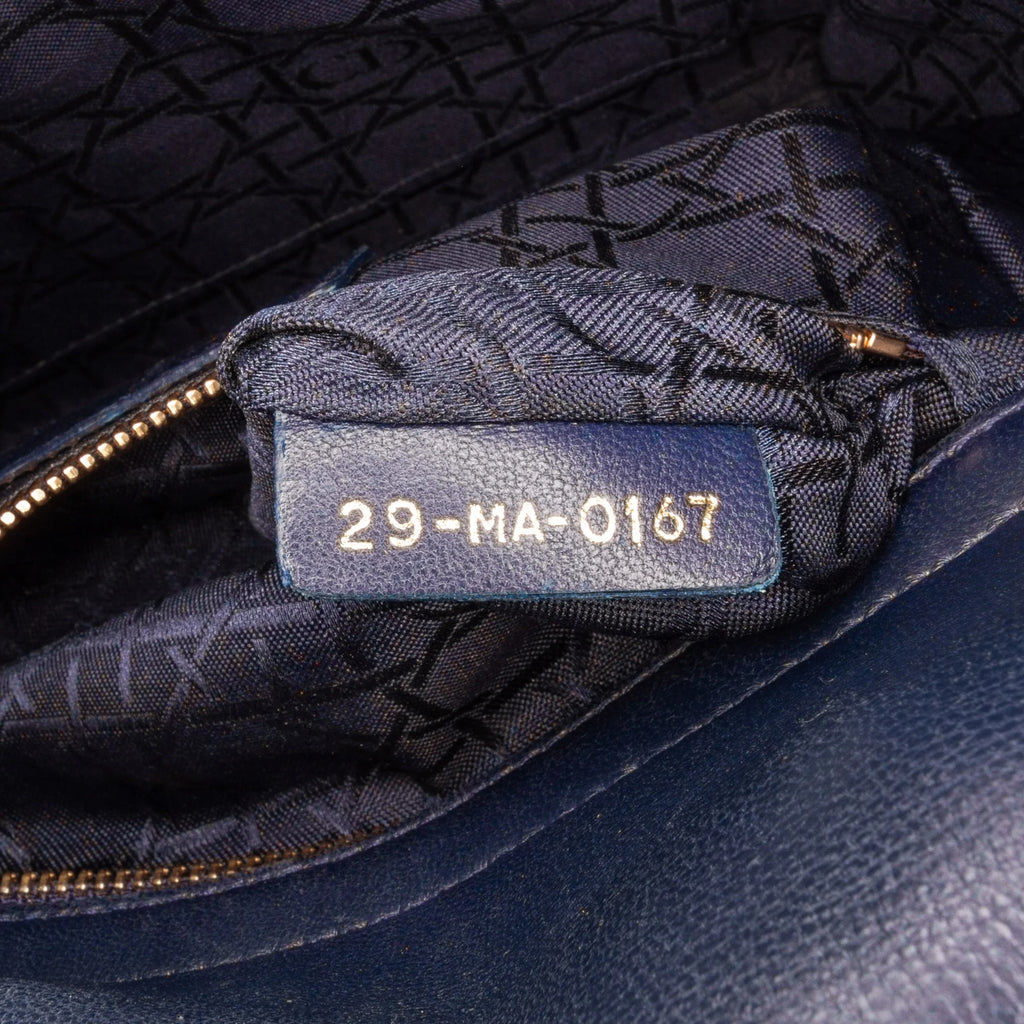 Pre-Owned Blue Lambskin Leather Satchel W226