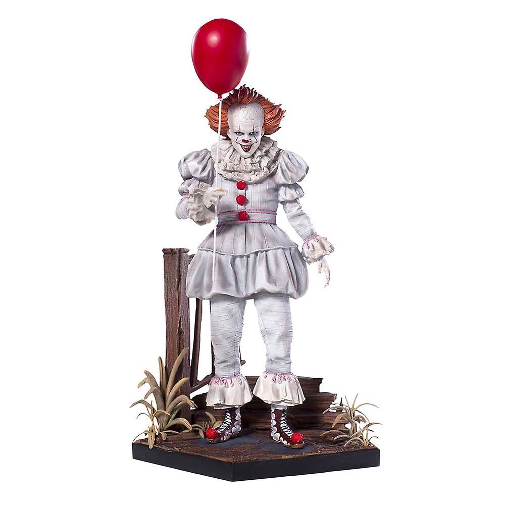 1:10 Scale Statue X3819