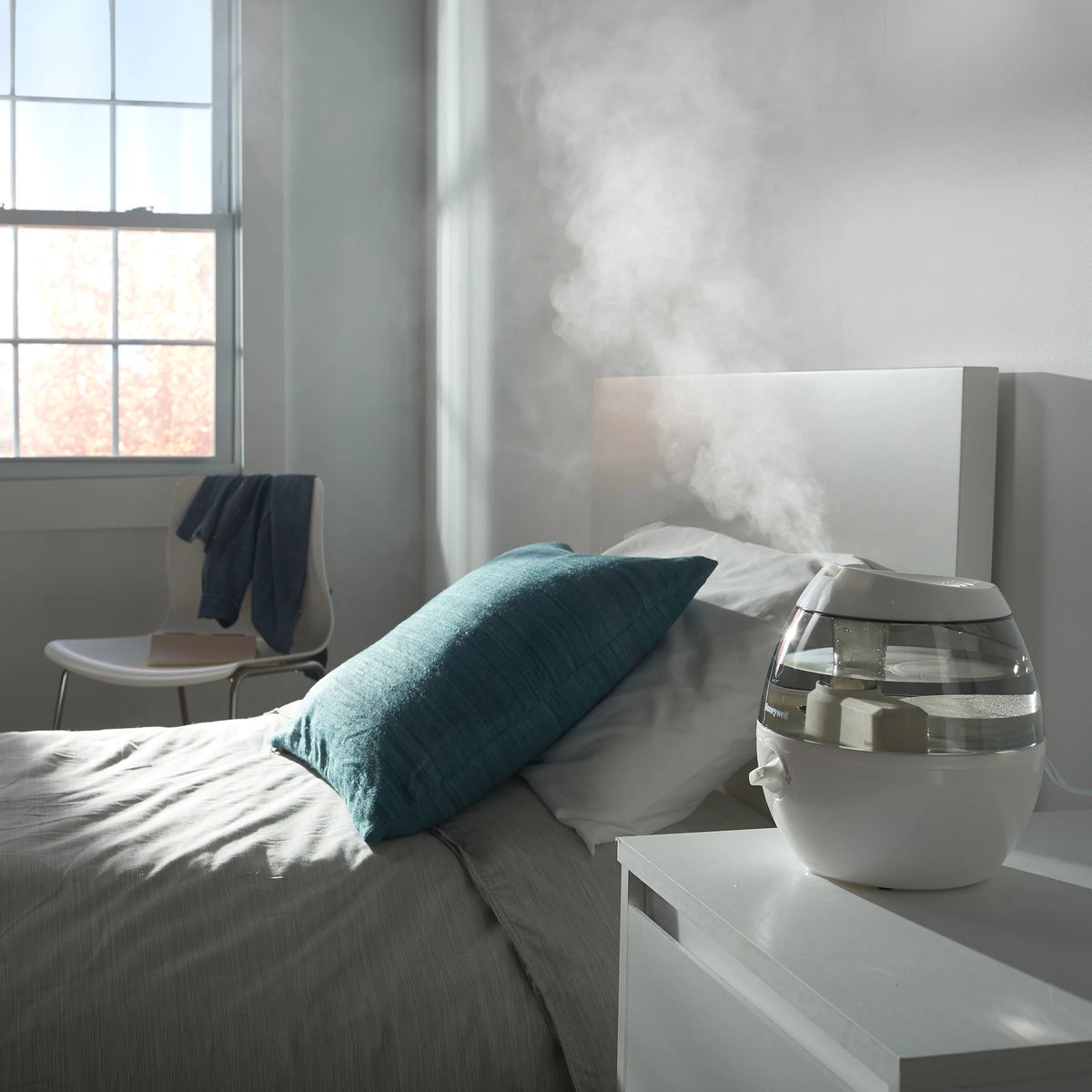 White Ultrasonic Cool Mist Humidifier S5406