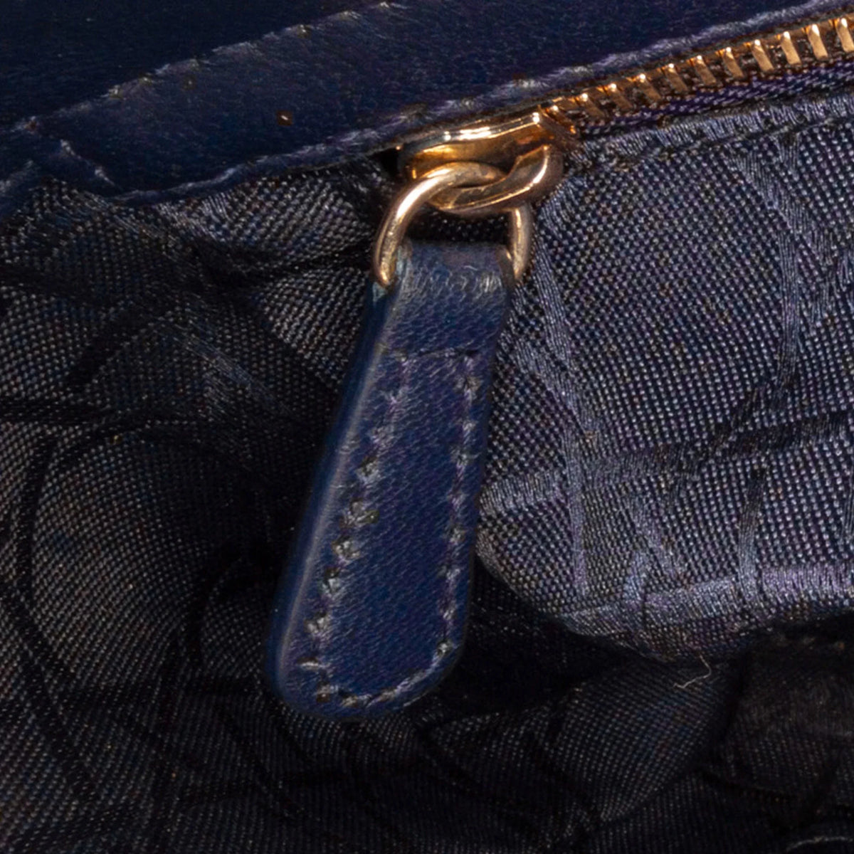 Pre-Owned Blue Lambskin Leather Satchel W226