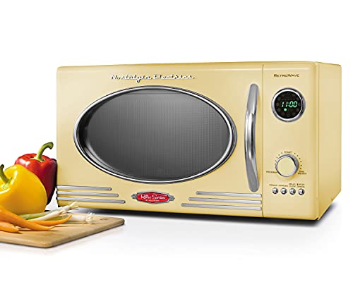 0.9 cu.ft 800-Watt Yellow Countertop Microwave Oven X484577