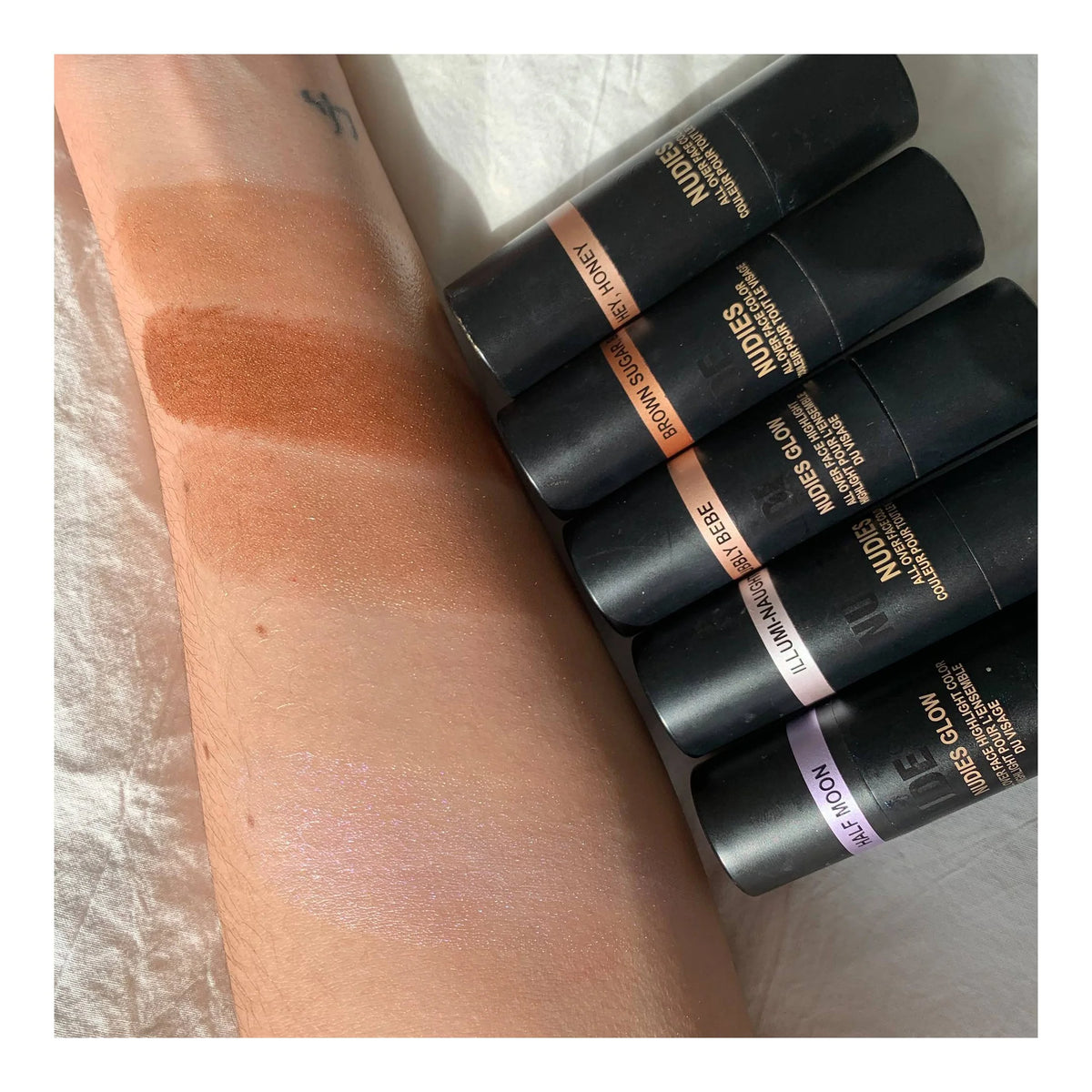 All Over Face Glow Bronzer 8gm Q461949