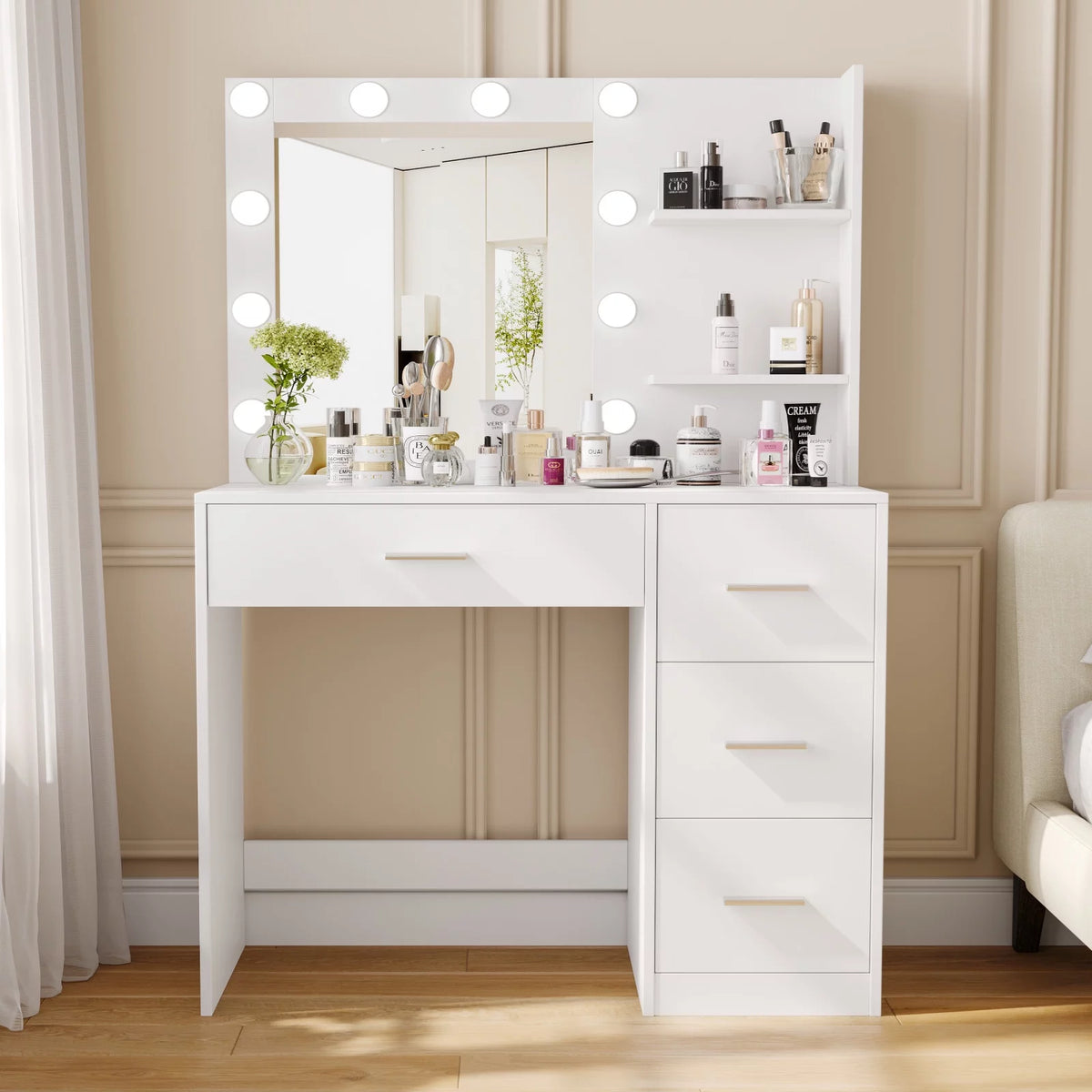White Makeup Vanity Table with Lighted Mirror and 4 Drawers Y22904