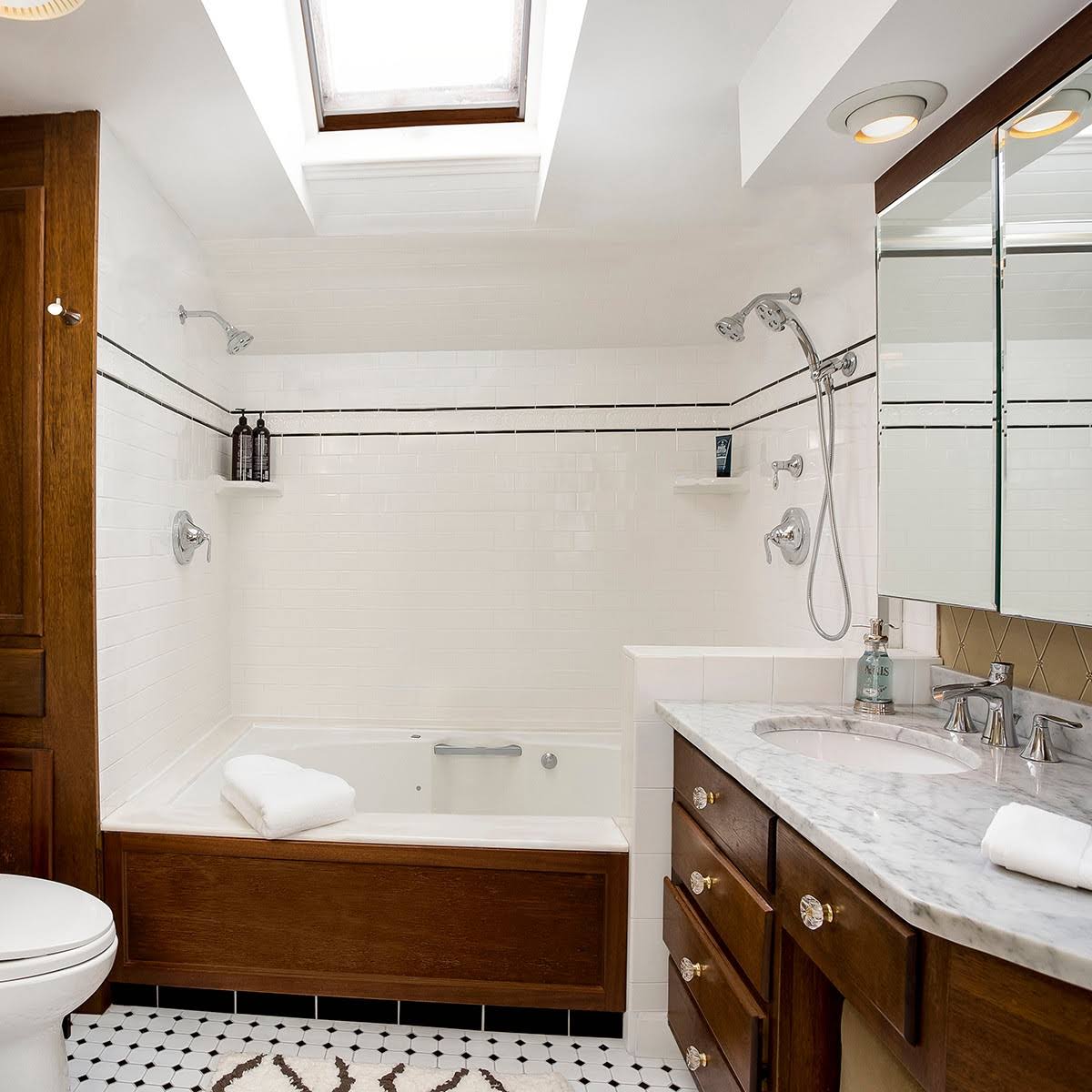 Polished Chrome Shower and Tub Combination L844451