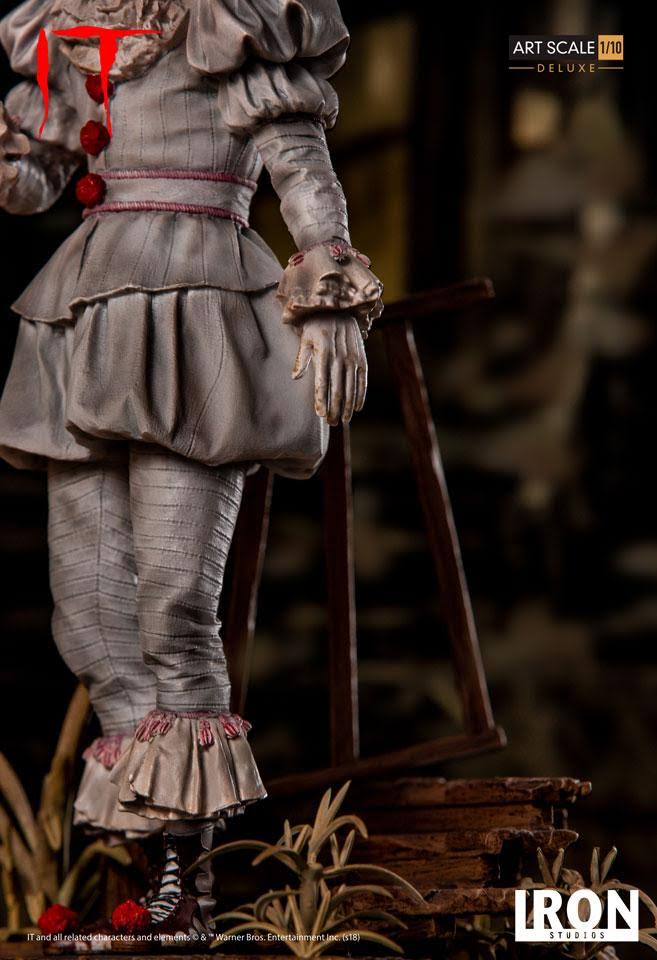 1:10 Scale Statue X3819