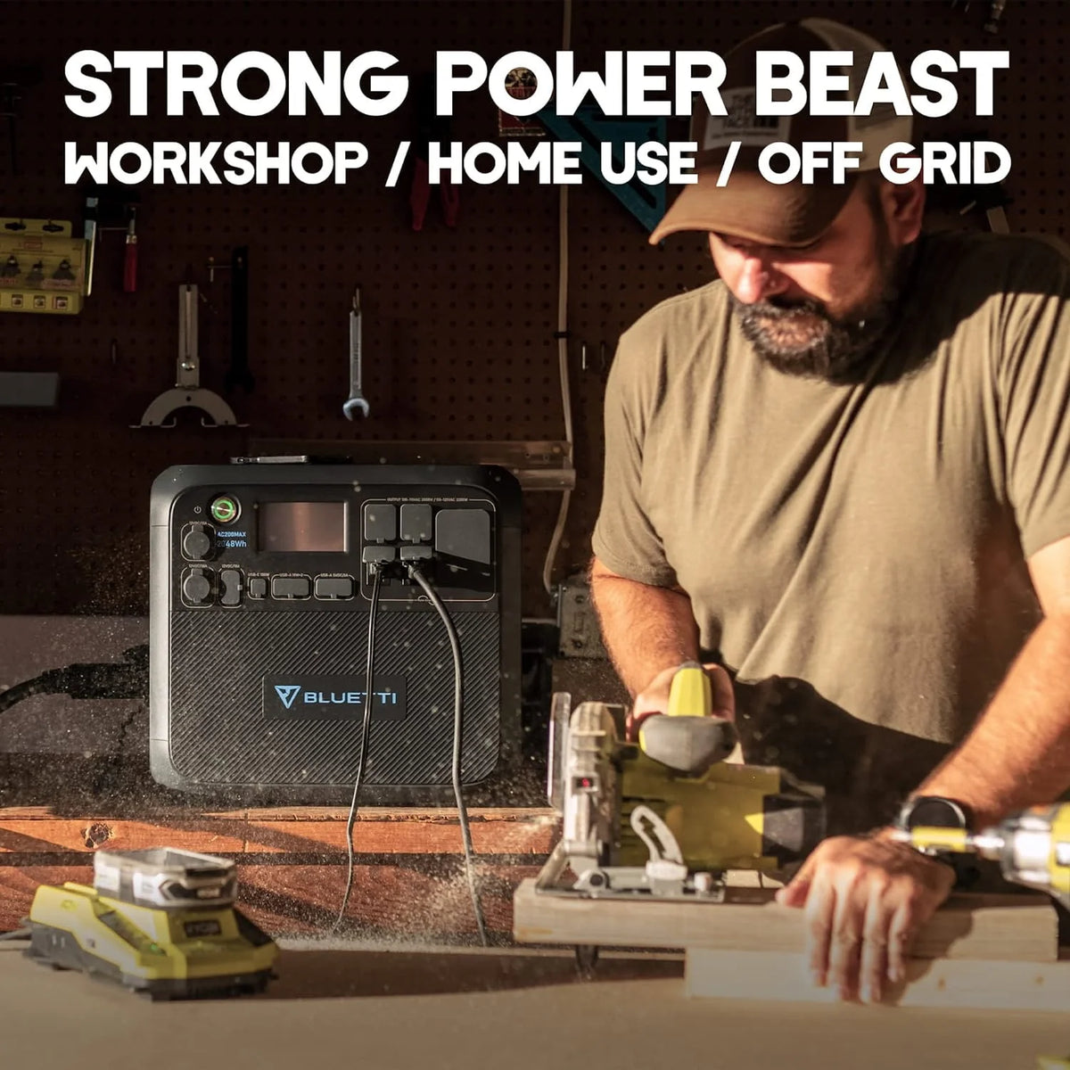 Portable Power Station with 380W Solar Panel H954375