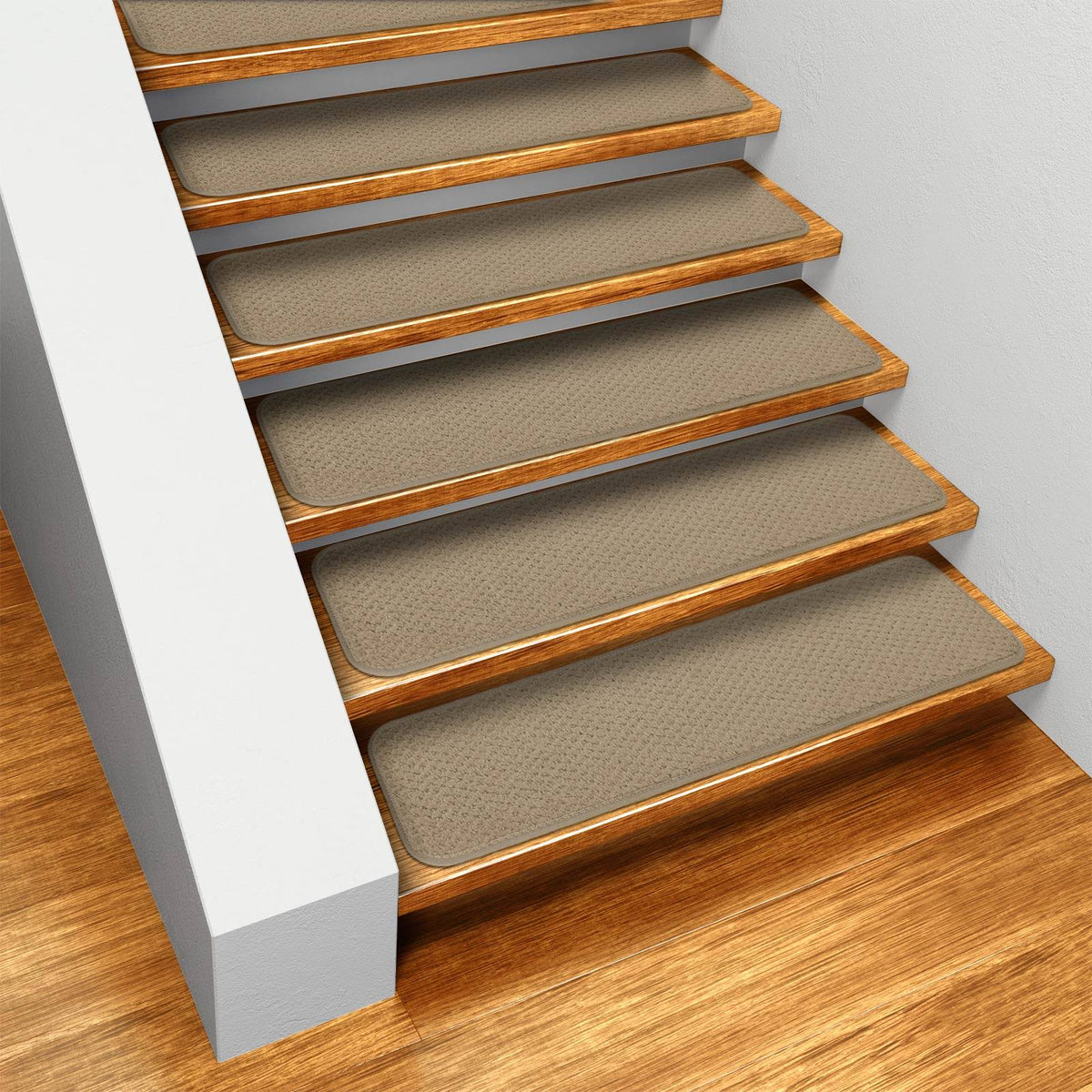 Set of 15 Skid-Resistant Carpet Stair Treads E339110