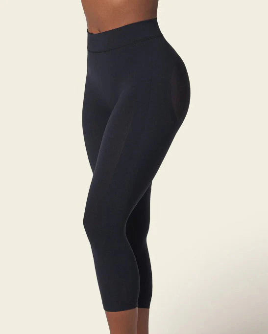 High-Waisted Capri Shaper M575329