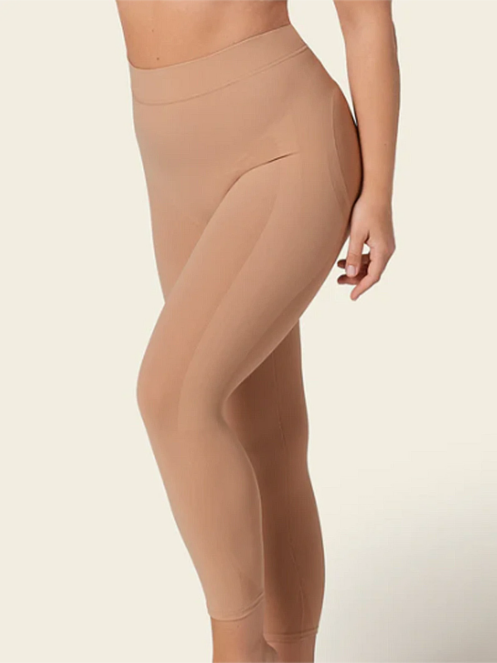 High-Waisted Capri Shaper M575329