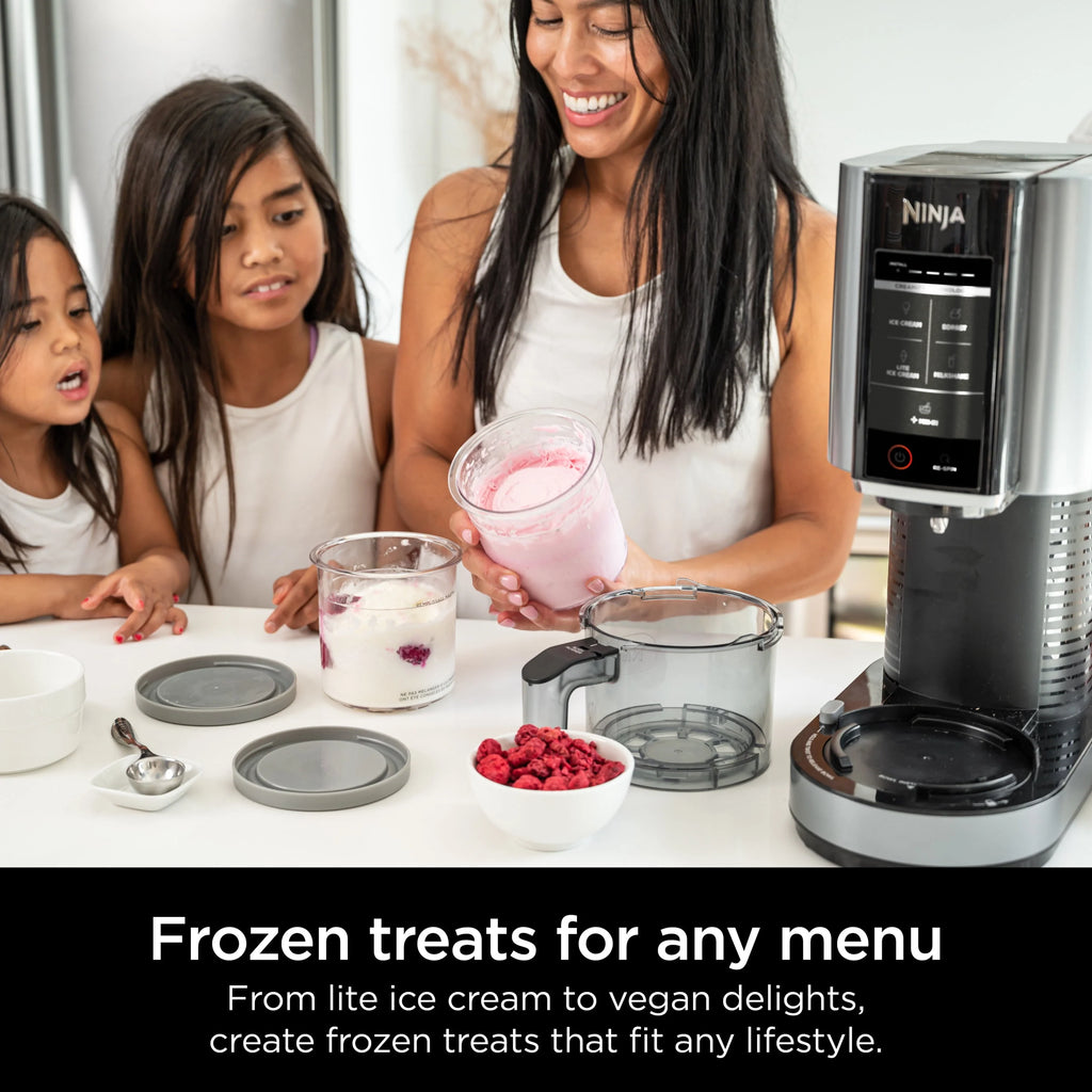 Ice Cream Maker with 2 Pints V834425