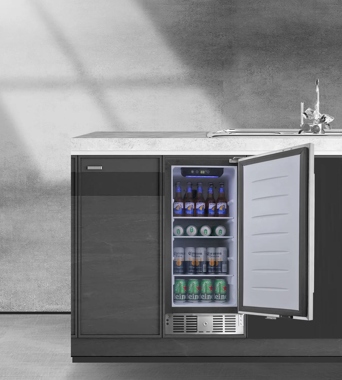 2.9 Cubic Feet Built-In Stainless Steel Mini Fridge Z864