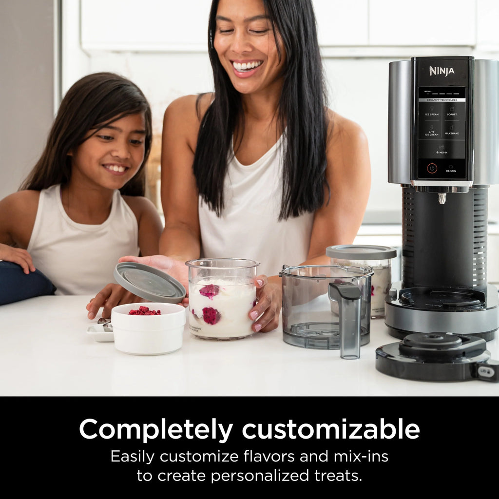 Ice Cream Maker with 2 Pints V834425